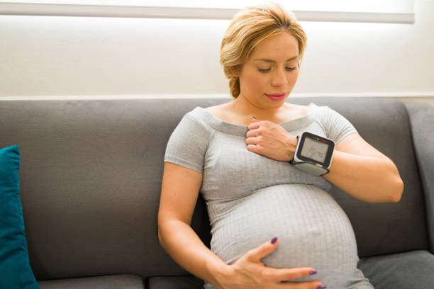 Early signs of preeclampsia: Key symptoms and prevention tips