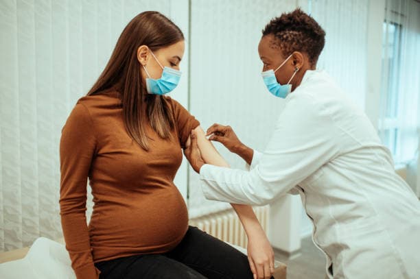Preventing pregnancy rhinitis