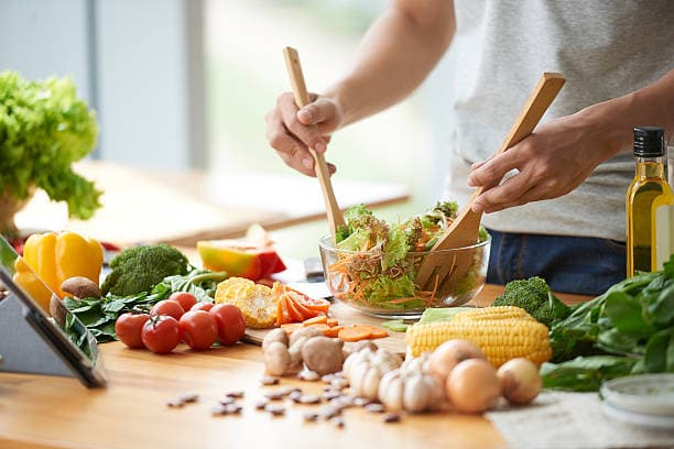 Fast healthy meals with essential ingredients